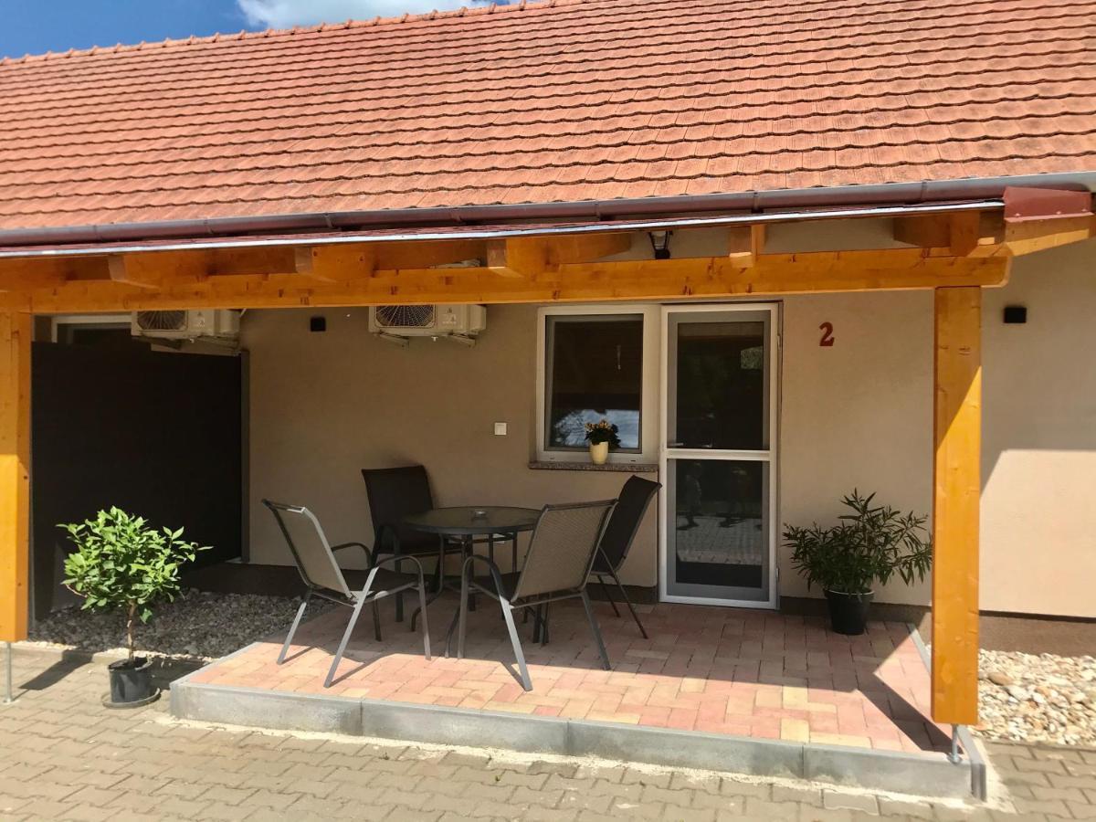 Hotel Lena Vendeghaz Balatonberény Exterior foto